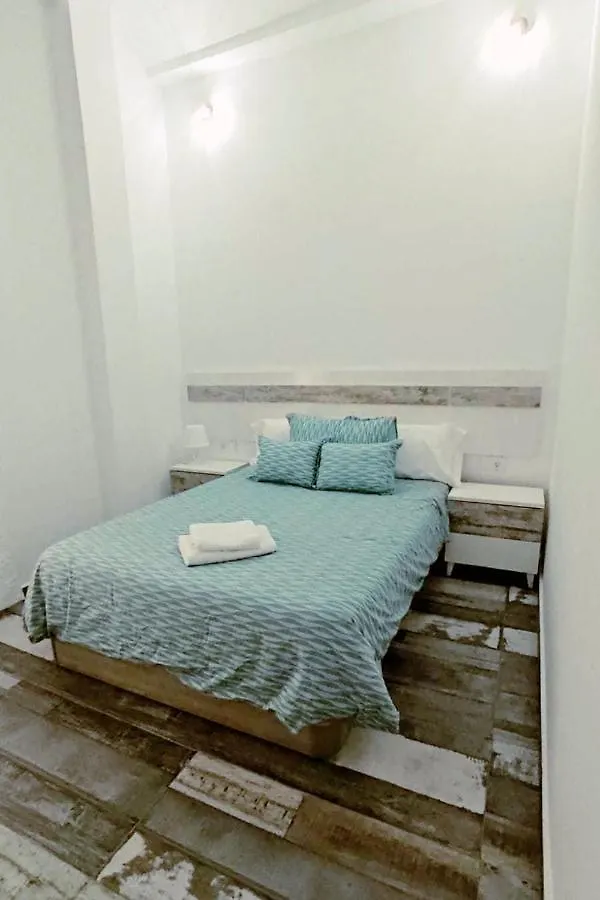 Modernos Apartamentos En Ciudad Jardin Cordoba 0*,  Spain